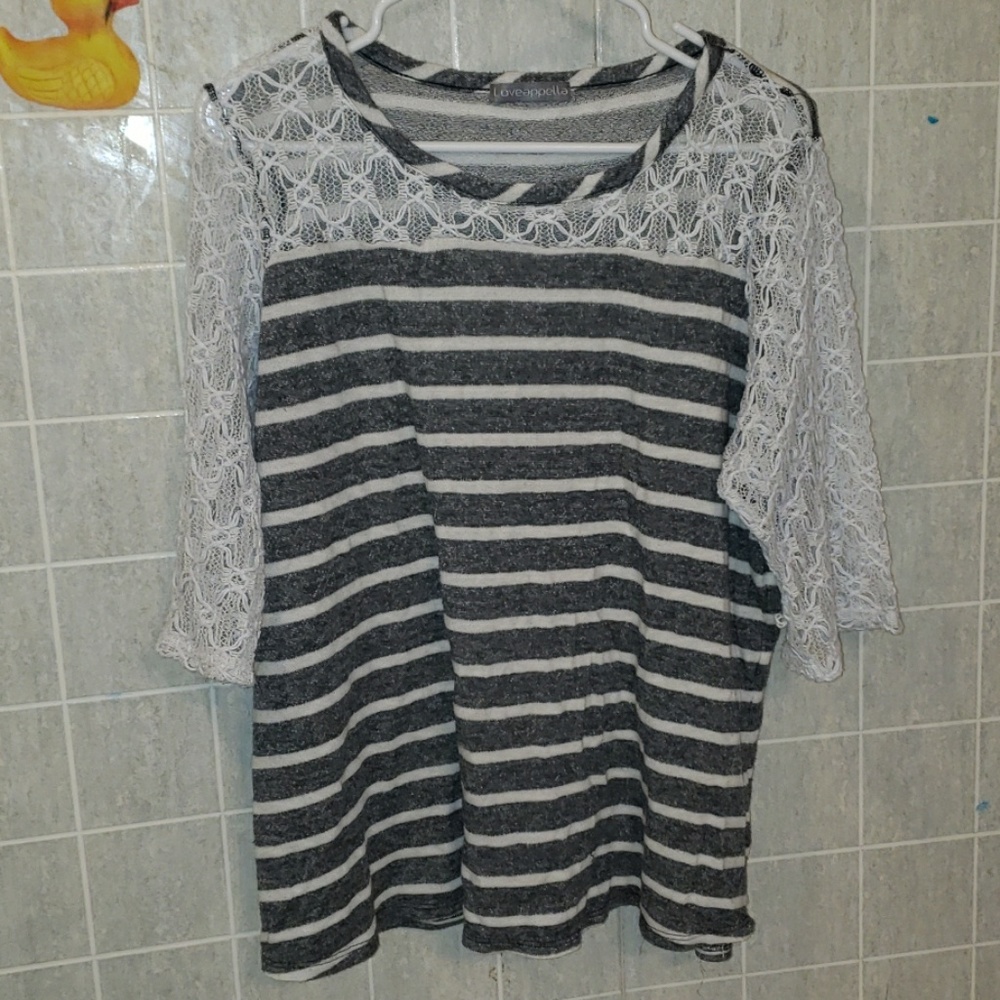 Lightweight sweater